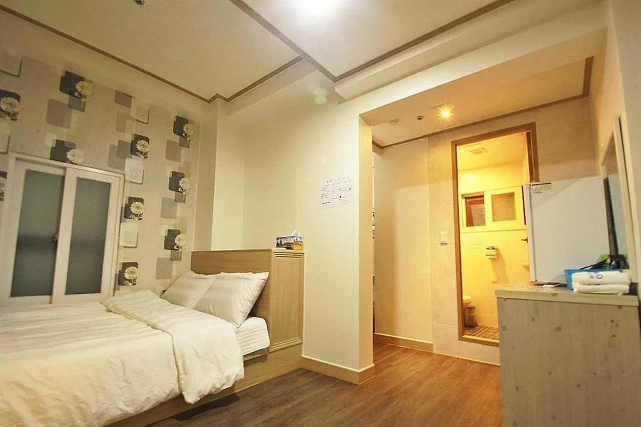 Eel Guesthouse Seoul South Korea