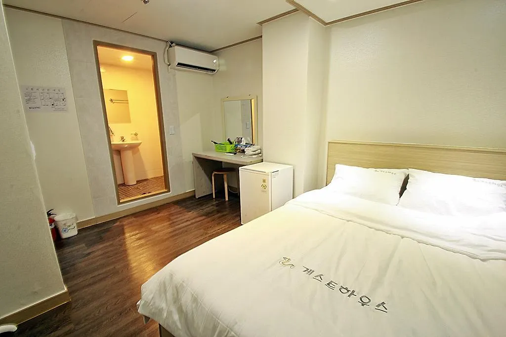 ** Guest house Eel Guesthouse Seoul South Korea