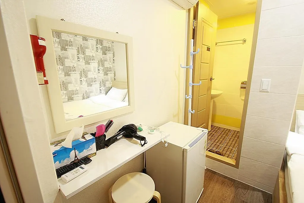 Eel Guesthouse Seoul 2*,  South Korea